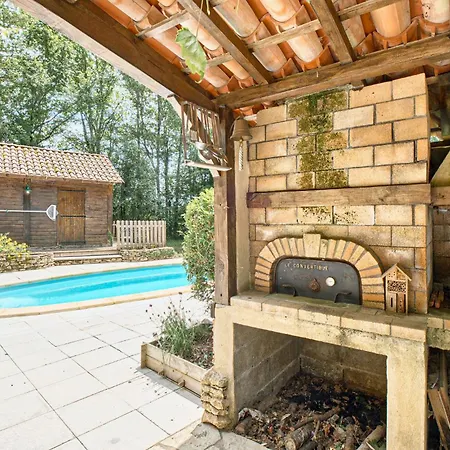 Charmante Maison Avec Piscine Hébergement de vacances Archignac