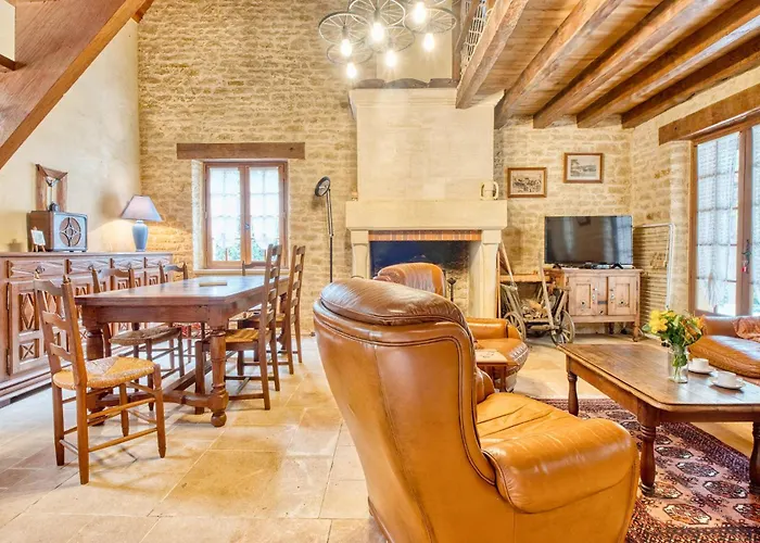 Charmante Maison Avec Piscine