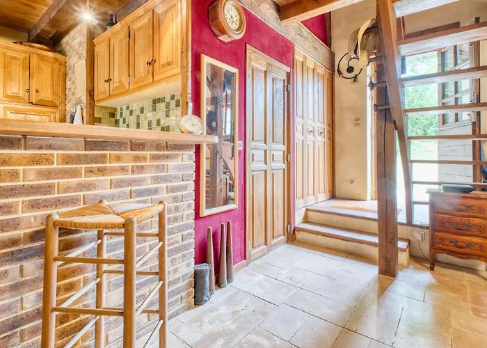 Semesterbostad Charmante Maison Avec Piscine