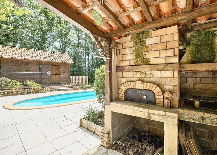 Charmante Maison Avec Piscine Semesterbostad Archignac