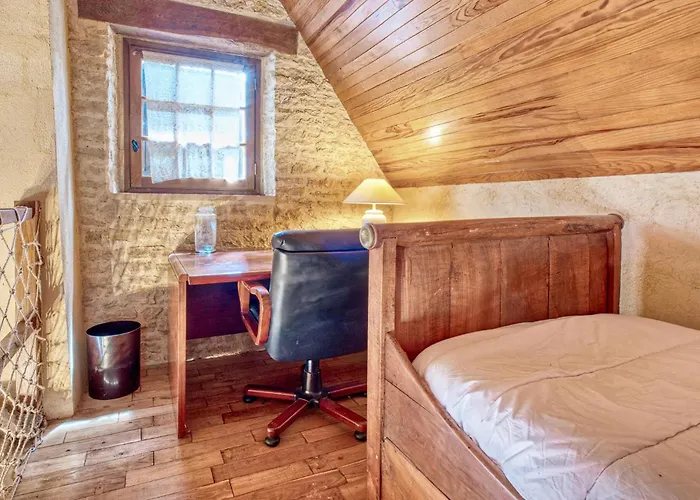 Semesterbostad Charmante Maison Avec Piscine